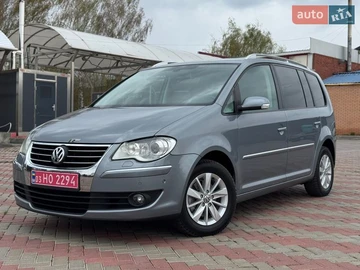 Авто Volkswagen Touran 2008 № 8768181