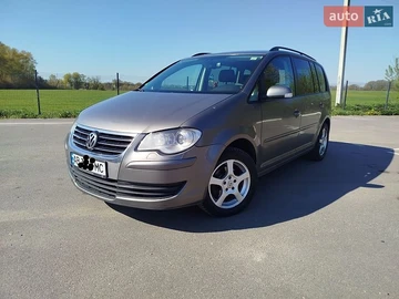 Авто Volkswagen Touran 2007 № 8768196