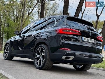 Авто BMW X5 2018 № 8768326
