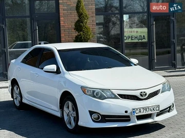 Авто Toyota Camry 2014 № 8768450