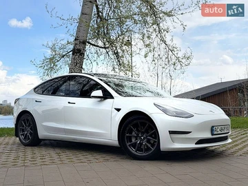 Авто Tesla Model 3 2020 № 8768475