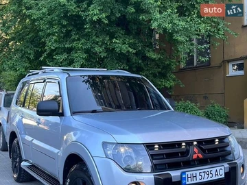 Авто Mitsubishi Pajero 2010 № 8768796