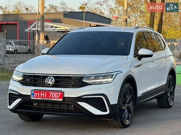 Авто Volkswagen Tiguan 2023 № 8768980