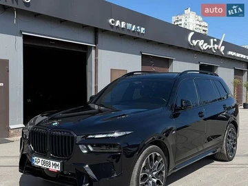 Авто BMW X7 2024 № 8769012