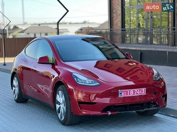 Авто Tesla Model Y 2023 № 8769435