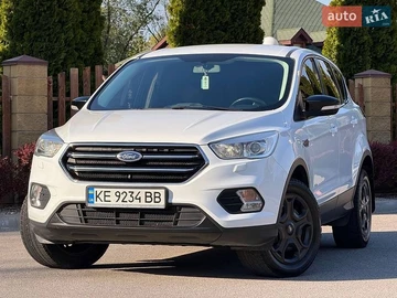 Авто Ford Kuga 2017 № 8769924