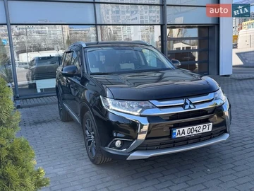 Авто Mitsubishi Outlander 2017 № 8769936