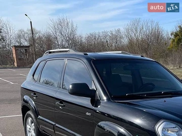 Авто Hyundai Tucson 2006 № 8770316