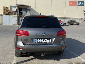 Авто Volkswagen Touareg 2012 № 8770536