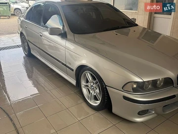 Авто BMW 5 Series 2001 № 8770942