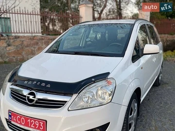 Авто Opel Zafira 2012 № 8771018