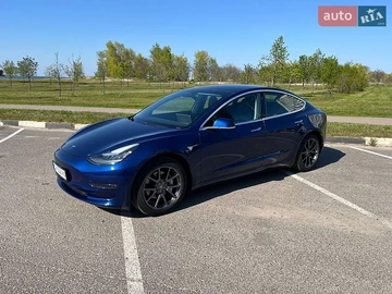 Авто Tesla Model 3 2019 № 8771381
