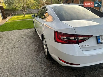 Авто Skoda Superb 2017 № 8771905