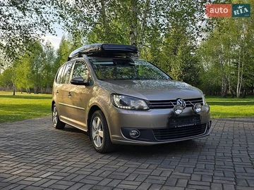 Авто Volkswagen Touran 2012 № 8772177