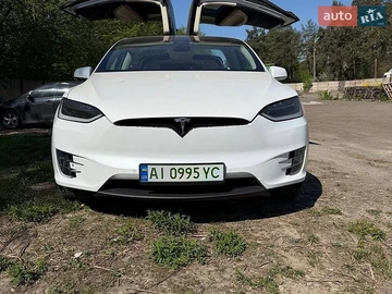Авто Tesla Model X 2018 № 8772193
