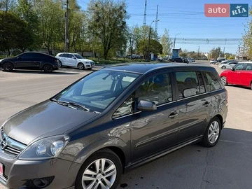Авто Opel Zafira 2010 № 8772385