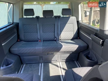 Авто Volkswagen Transporter 2008 № 8772402