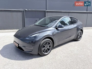 Авто Tesla Model Y 2024 № 8772451