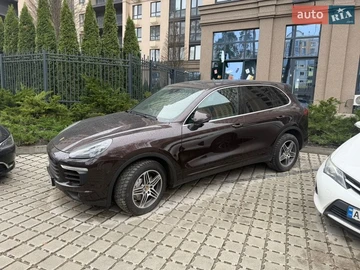 Авто Porsche Cayenne 2015 № 8772623