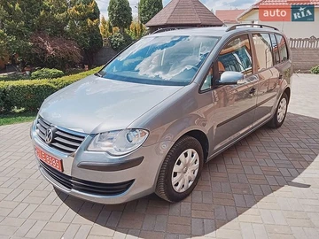 Авто Volkswagen Touran 2007 № 8772674