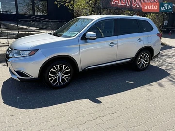 Авто Mitsubishi Outlander 2017 № 8772871