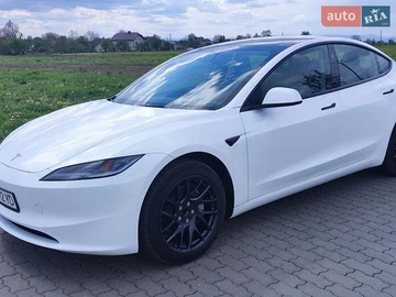 Авто Tesla Model 3 2024 № 8772914