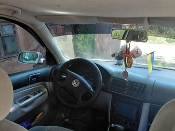 Авто Volkswagen Golf 1999 № 8773110