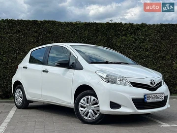 Авто Toyota Yaris 2012 № 8773442