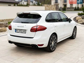 Авто Porsche Cayenne 2010 № 8773777