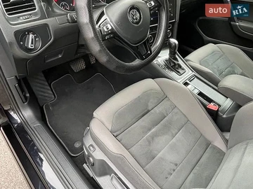 Авто Volkswagen Golf 2020 № 8773812