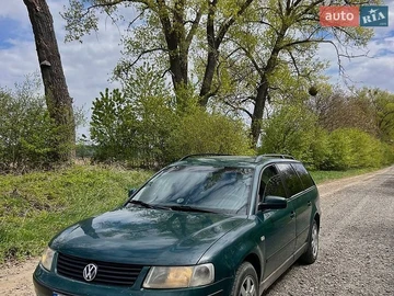 Авто Volkswagen Passat 1999 № 8774016
