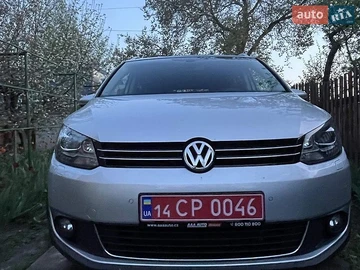 Авто Volkswagen Touran 2014 № 8774422