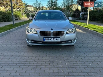 Авто BMW 5 Series 2013 № 8774583