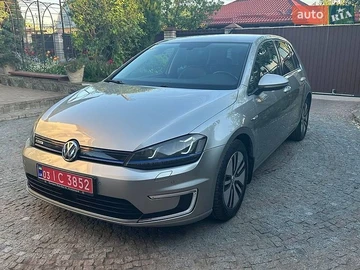 Авто Volkswagen E-Golf 2016 № 8774728
