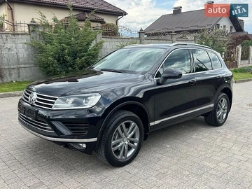 Авто Volkswagen Touareg 2015 № 8774862