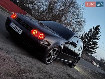Авто Volkswagen Golf 2000 № 8774922