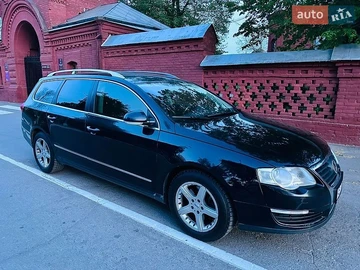 Авто Volkswagen Passat 2010 № 8774958