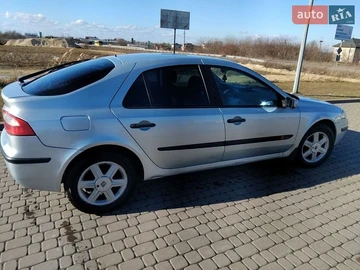 Авто Renault Laguna 2003 № 8775058