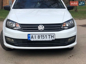 Авто Volkswagen Polo 2019 № 8775569