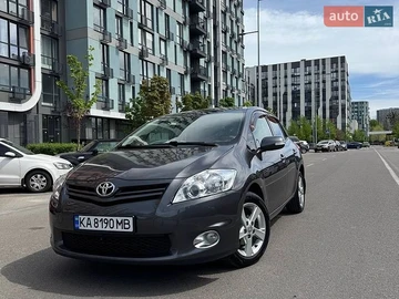 Авто Toyota Auris 2012 № 8775785