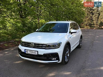 Авто Volkswagen Tiguan 2018 № 8775961