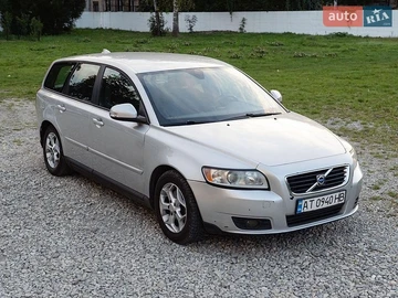 Авто Volvo V50 2009 № 8775997