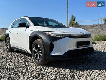 Авто Toyota Bz4X 2022 № 8776325