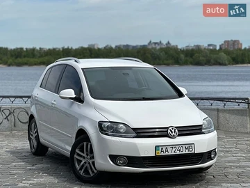 Авто Volkswagen Golf Plus 2012 № 8776419