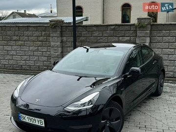 Авто Tesla Model 3 2019 № 8776645
