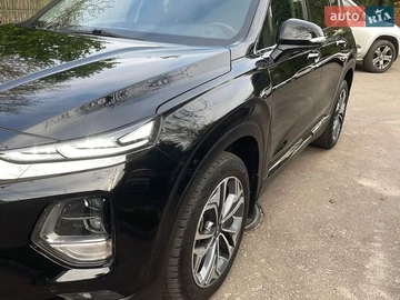 Авто Hyundai Santa Fe 2018 № 8776674