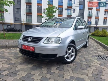 Авто Volkswagen Touran 2005 № 8776882