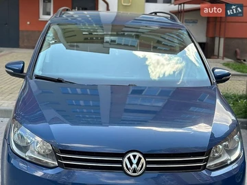 Авто Volkswagen Touran 2012 № 8777059