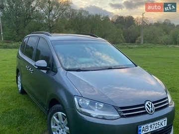 Авто Volkswagen Sharan 2012 № 8777071
