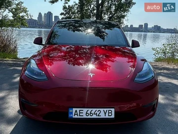 Авто Tesla Model Y 2023 № 8777413
